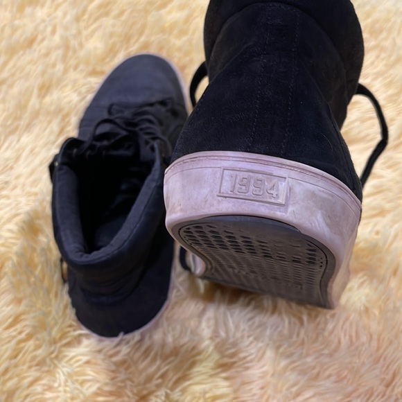 OLD NAVY Black sneakers, mid/high - Picture 3 of 4